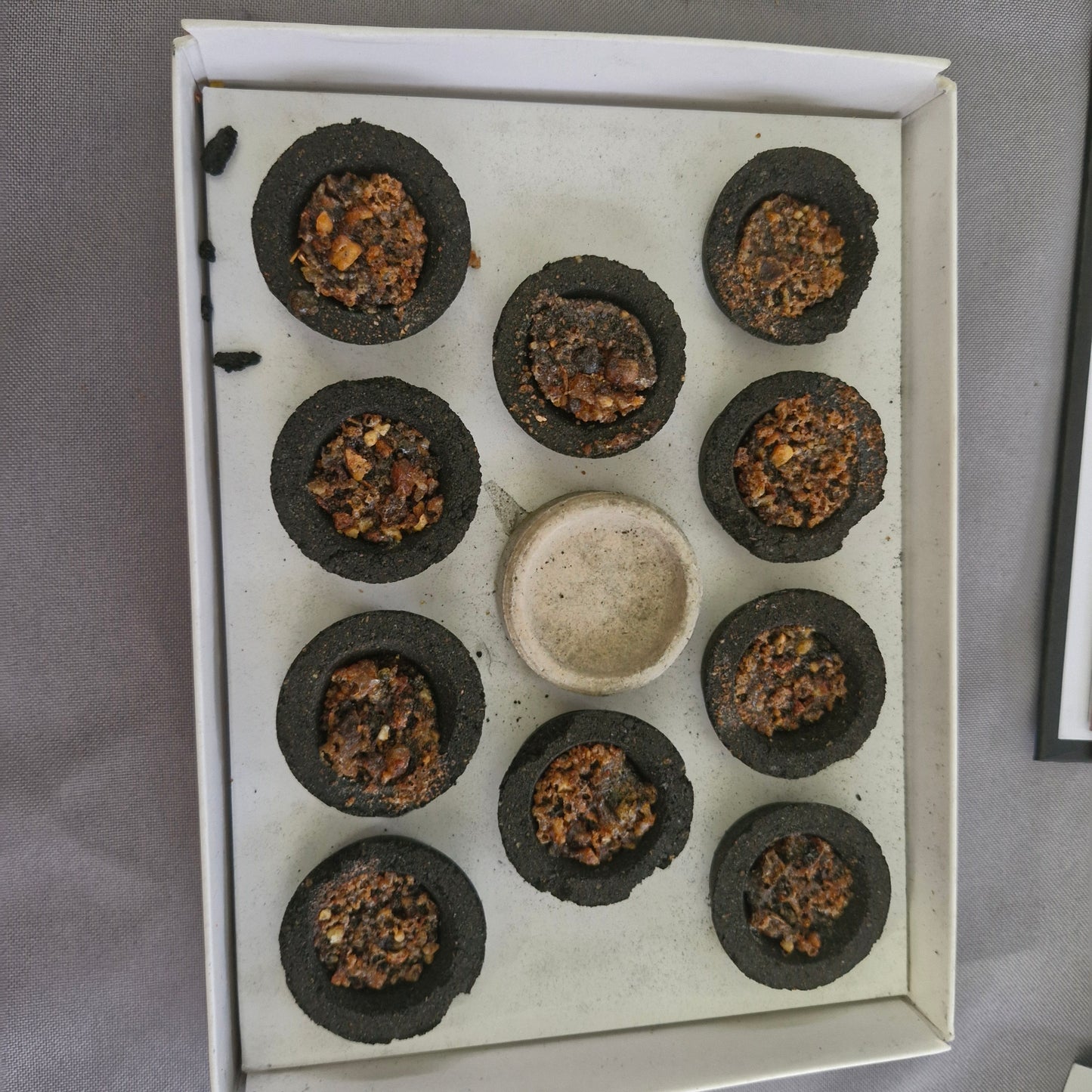 Myrhh resin cups