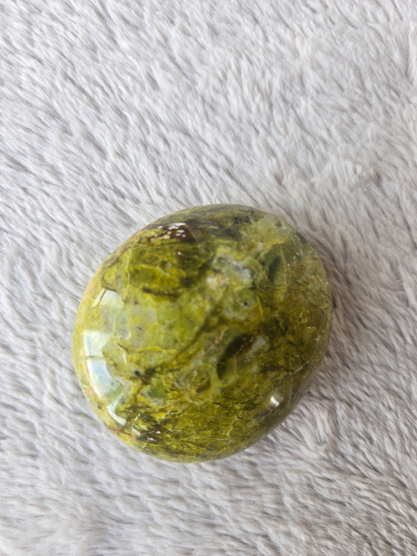 Green opal palm