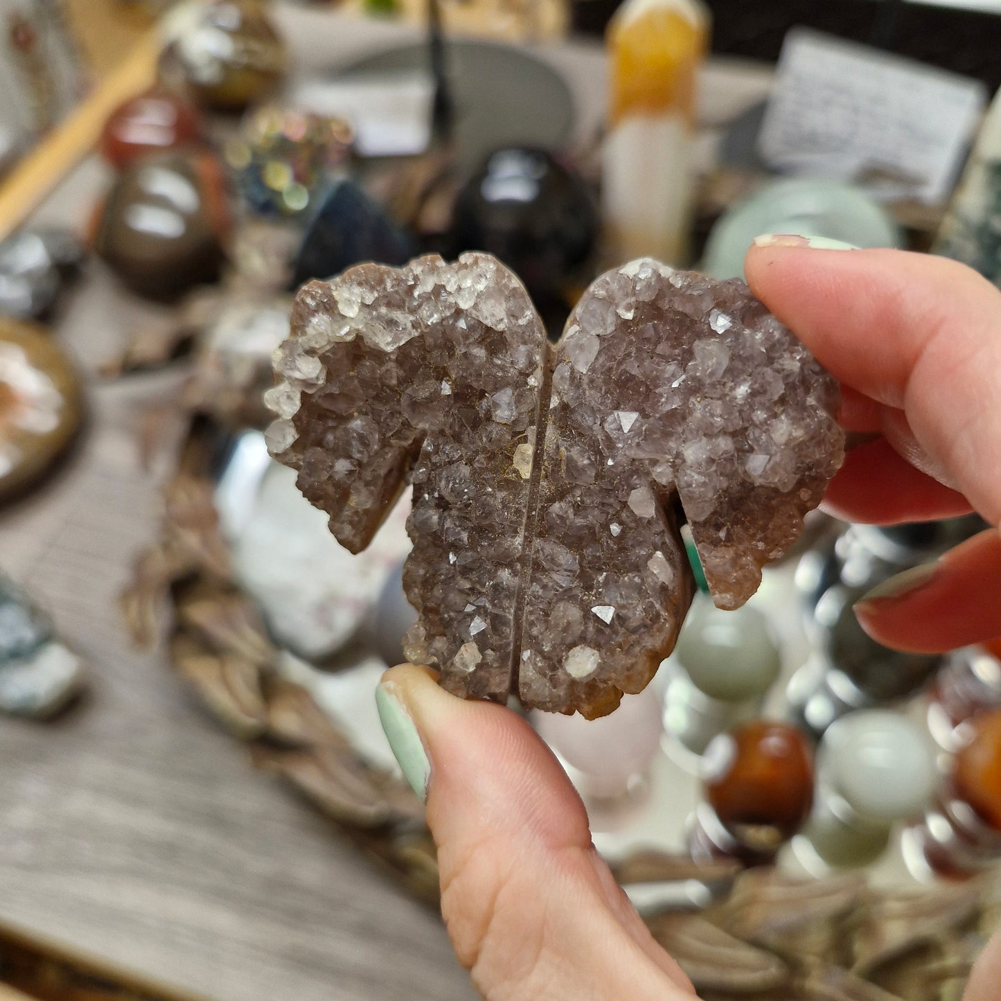 Dark amethyst druzy leaf carving