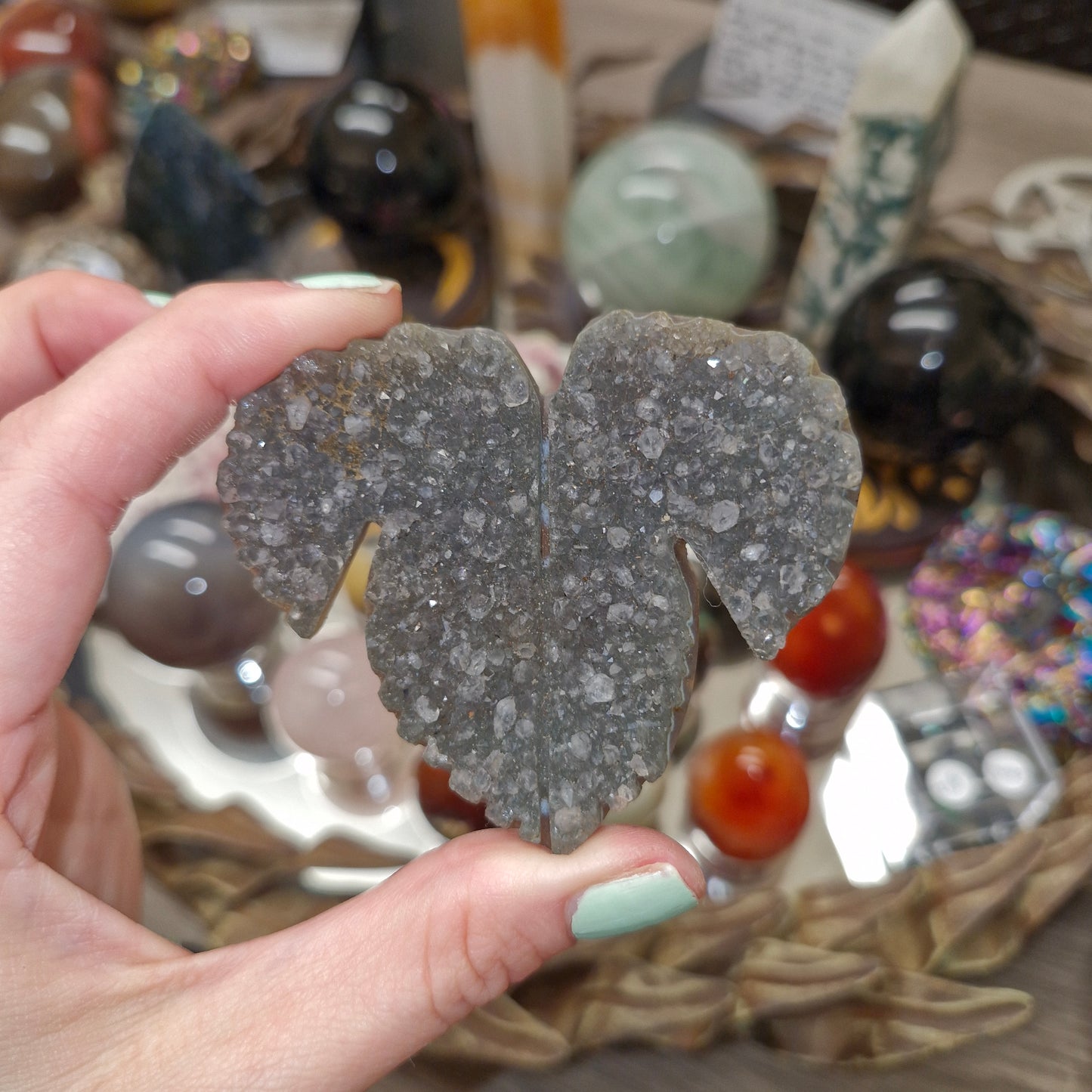 Dark amethyst druzy leaf carving