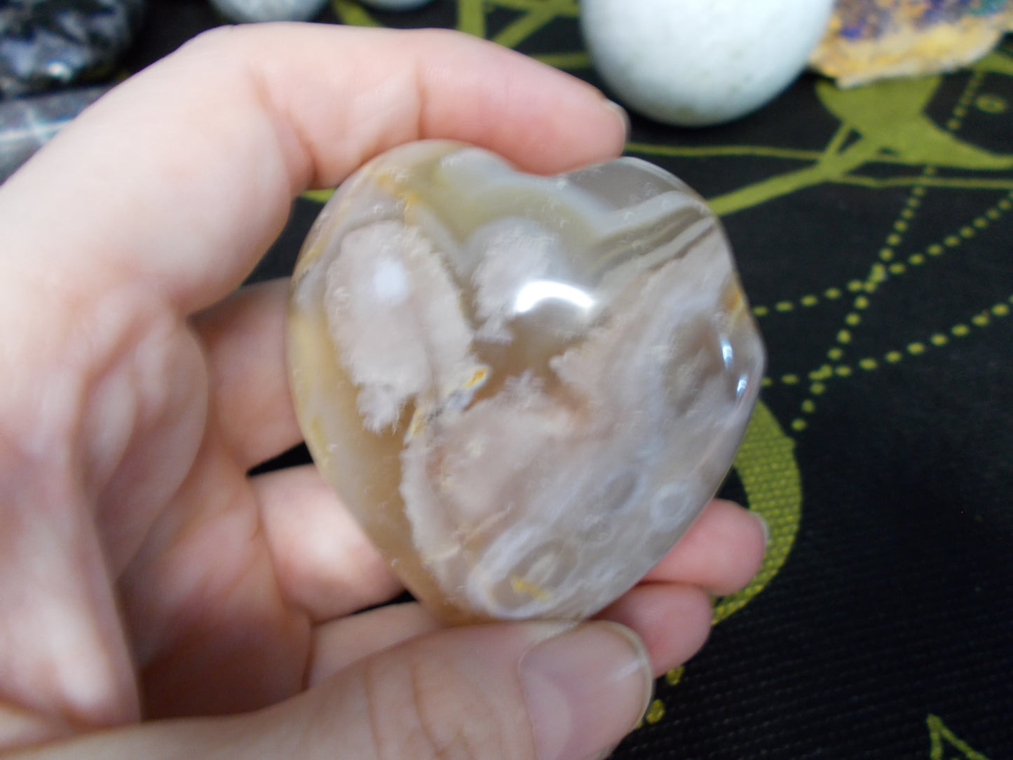 flower agate heart
