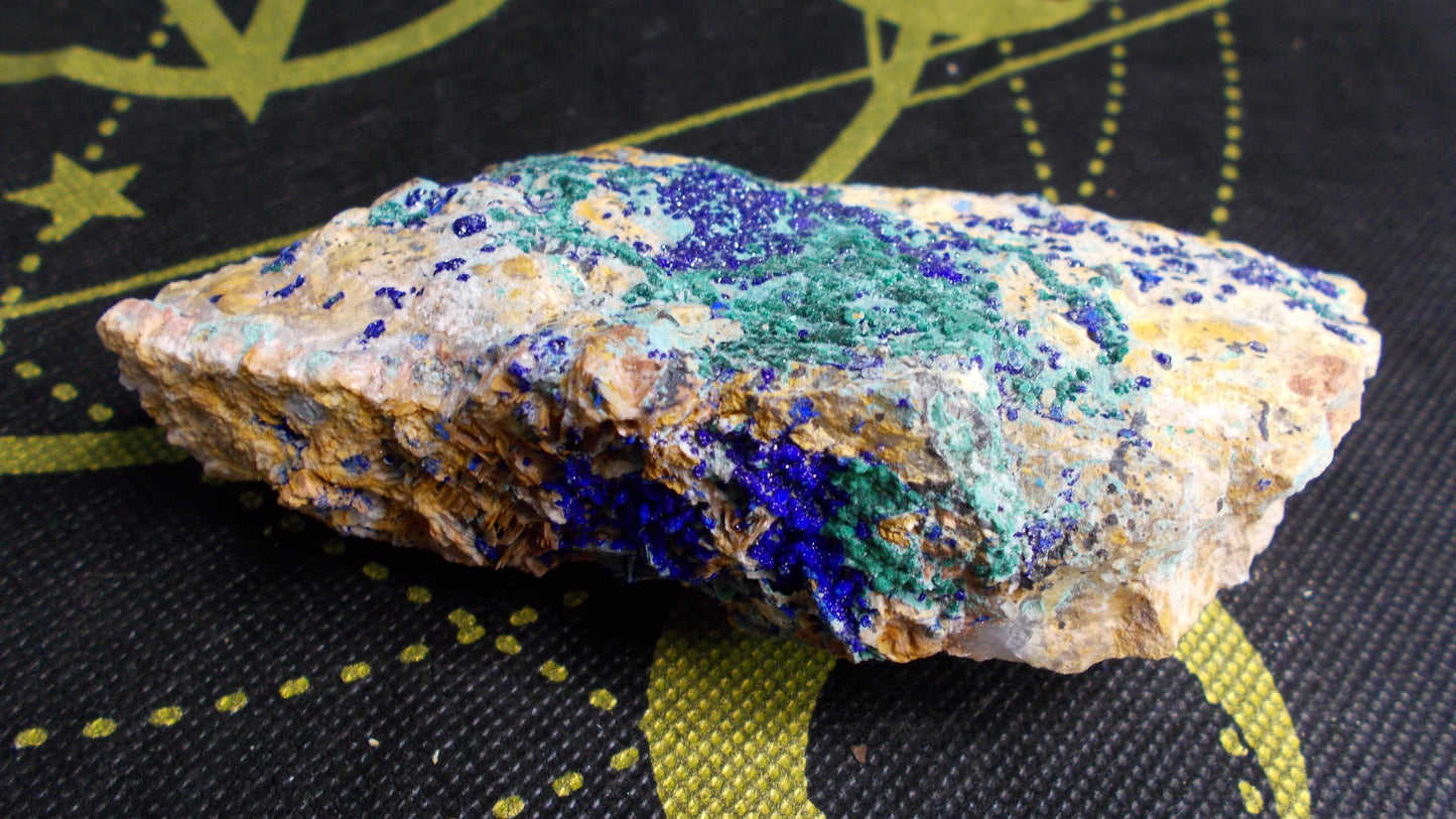 Azurite in malachite (5)(12)(18)(40)