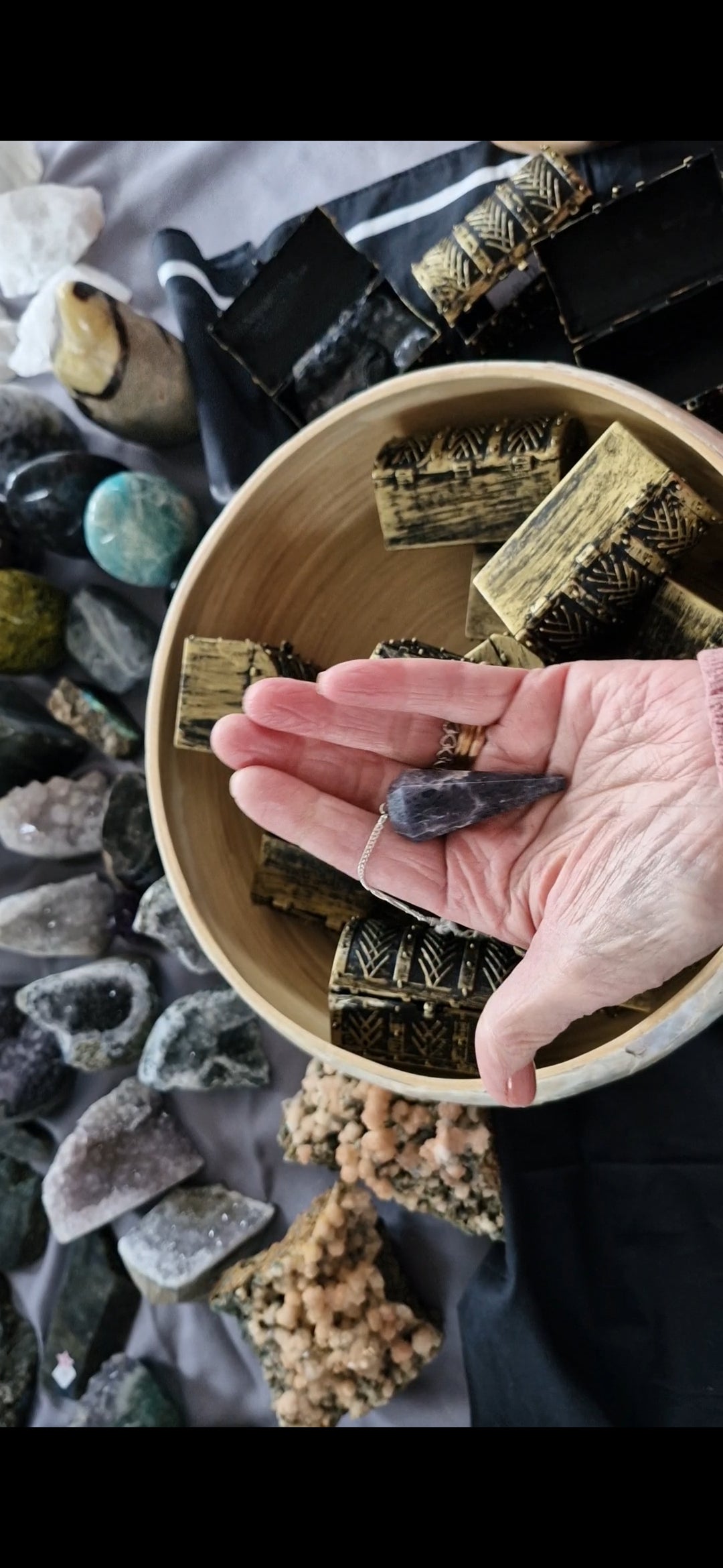 Witchy crystal lucky dip chests