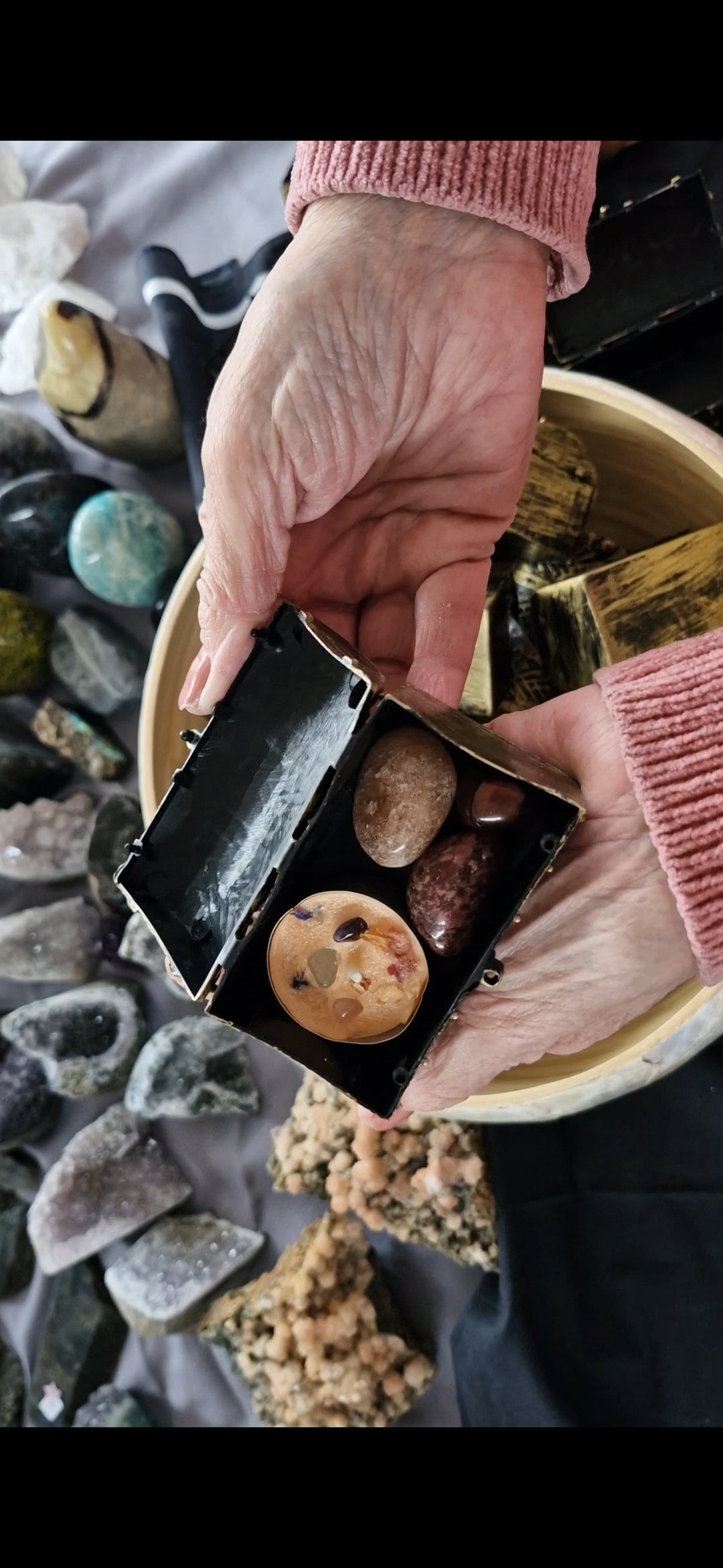 Witchy crystal lucky dip chests