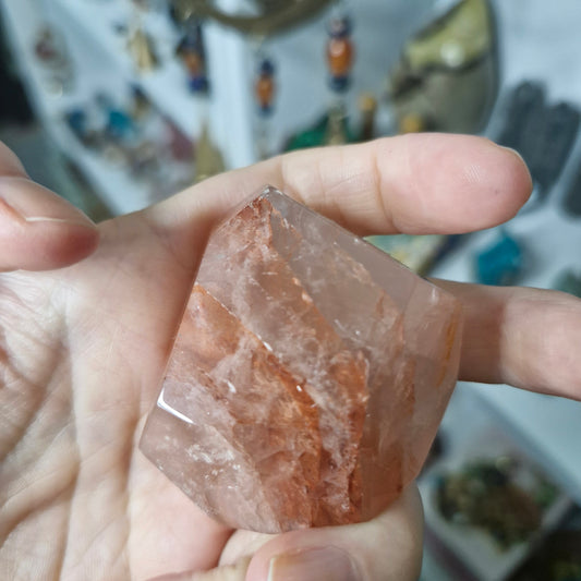 Fire Quartz freeform (chipped)
