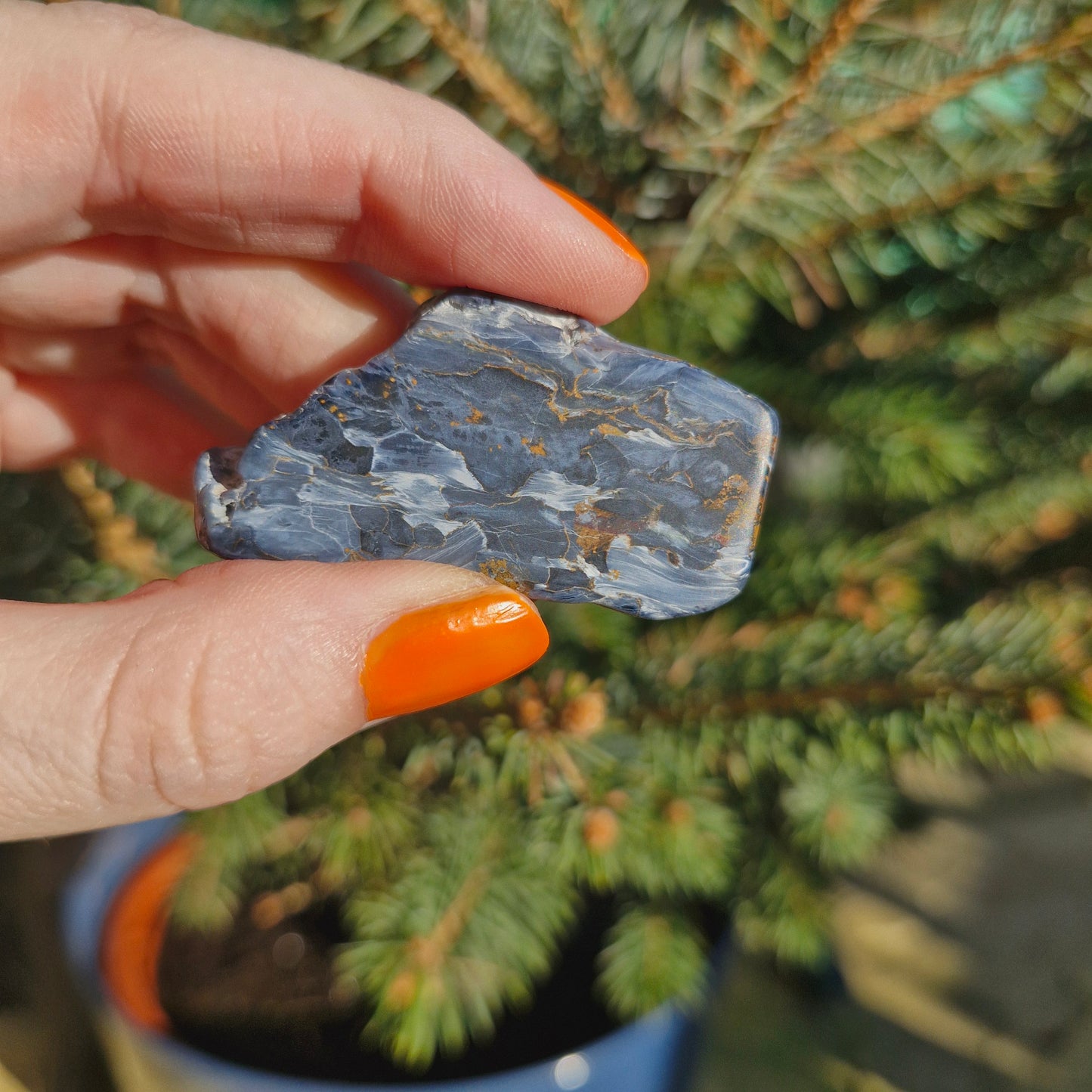 Pietersite slice