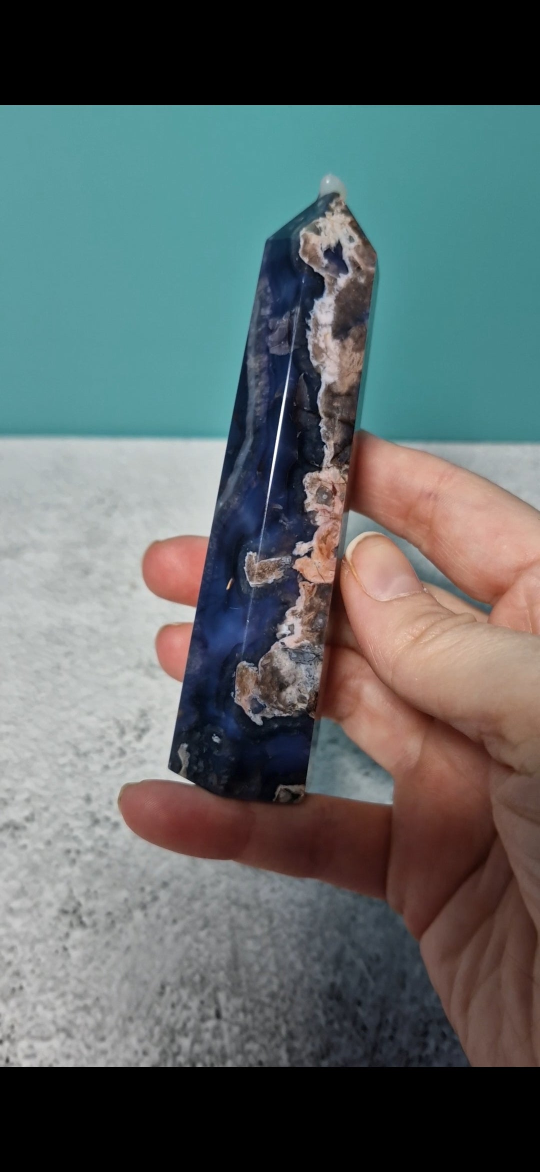 Larger dark blue flower agate tower