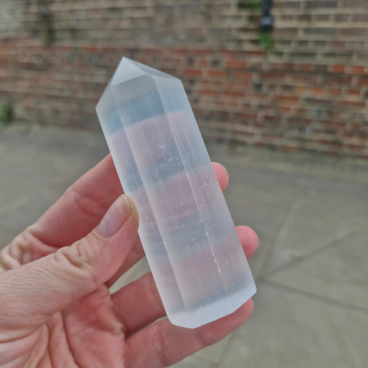 Selenite Tower 122g 9.1cm