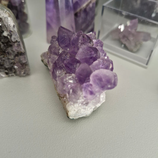 Flat amethyst geode