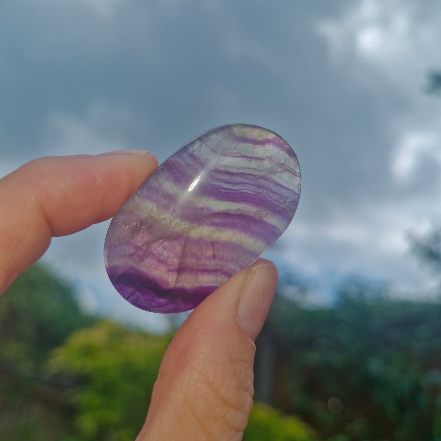 Candy fluorite palm stones