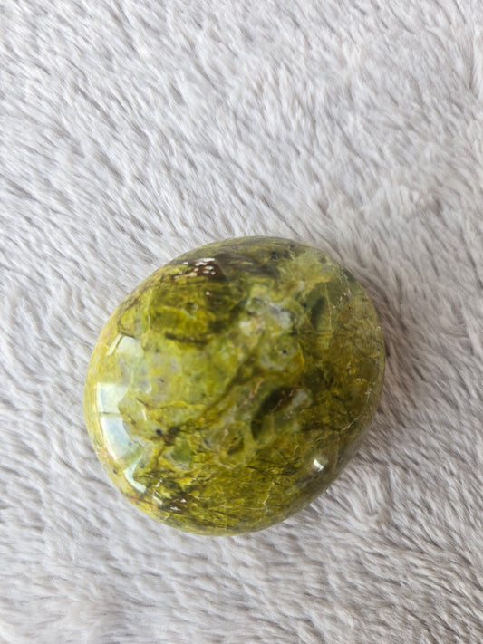 Green opal palm
