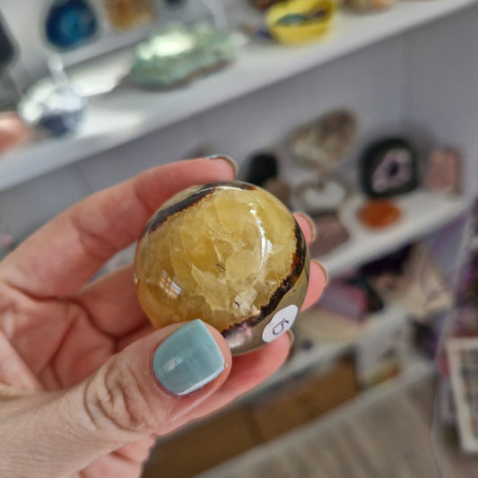 Septarian sphere