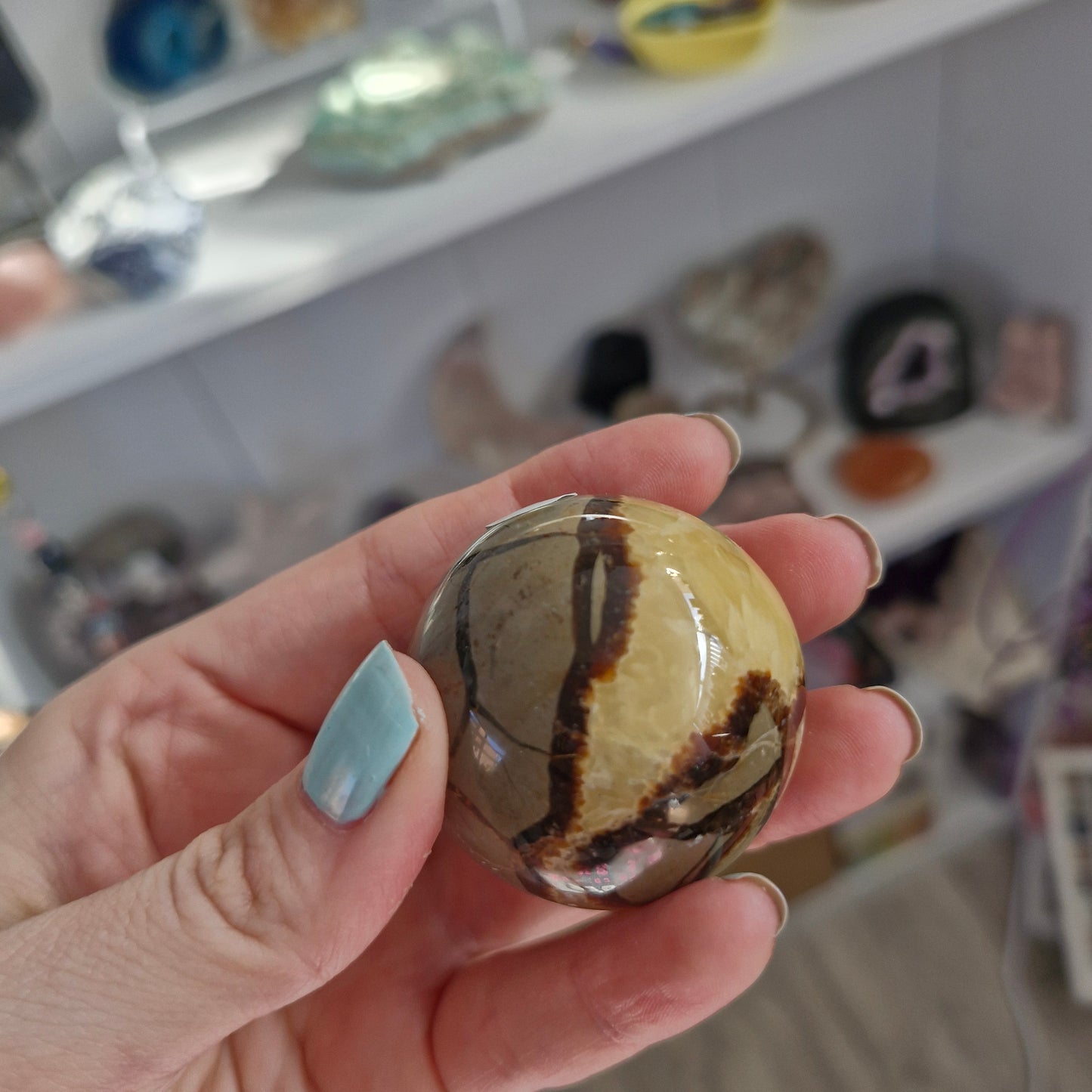Septarian sphere