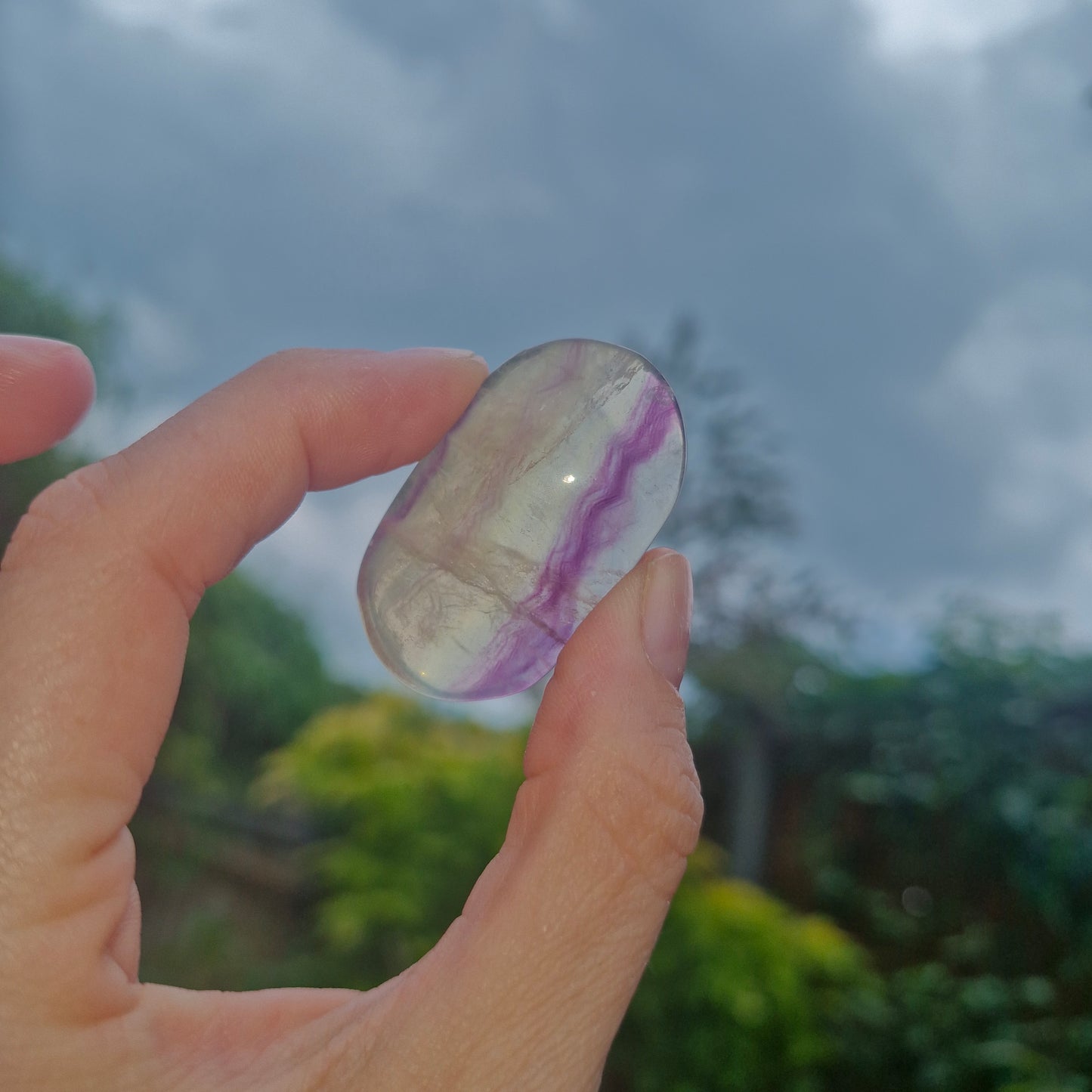 Candy fluorite palm stones