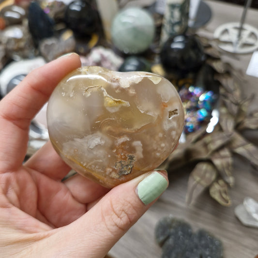 Flower agate heart