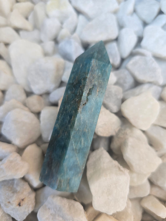 Apatite tower - 8.5cm