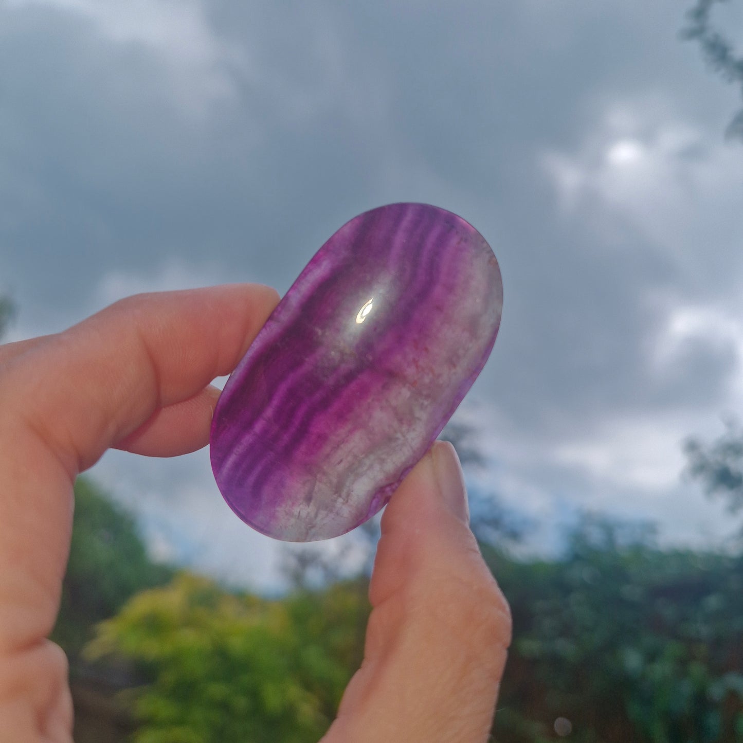 Candy fluorite palm stones