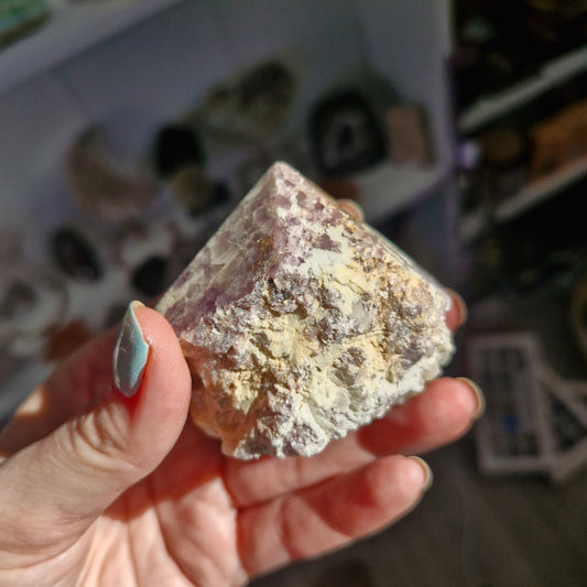 Lepidolite cut base point generator