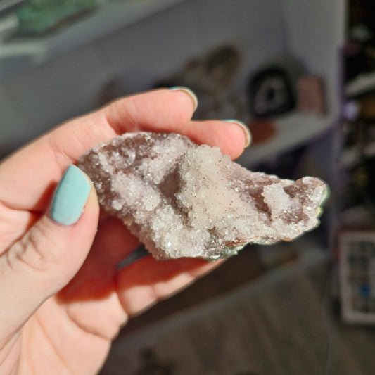 Snowy amethyst geode
