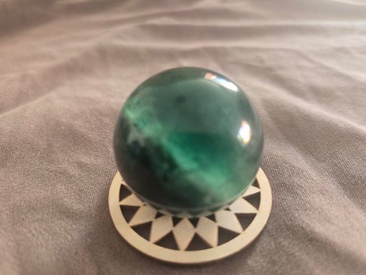 Green fluorite sphere